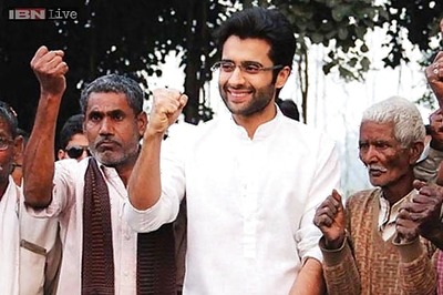 Meal with untouchables, Bengali president, UDA: 8 real things 'Youngistaan' borrows from India's politics