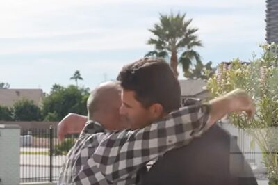 Real-Life Christmas Miracle: YouTuber's Kind Gesture Towards Delivery Agents Is Winning Hearts