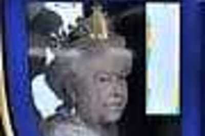 Brit Queen caught driving without seat belt