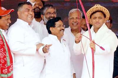 Young vs Old: Power Tussle in Samajwadi Party Ahead of UP Polls