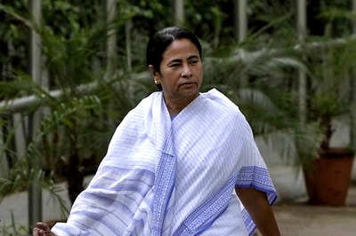 Mamata slams media for spreading distorted information
