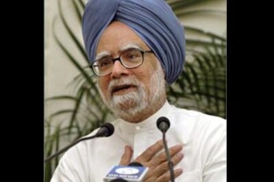 PM asks Azad to form doctors' panel to fight swine flu