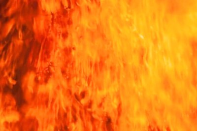 Fire Guts Five Coaches of Passenger Train in Ahmednagar District; No Casualties