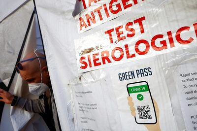 Omicron in Europe: UK Fears NHS Could Be Stressed, Italy Imposes New Restrictions