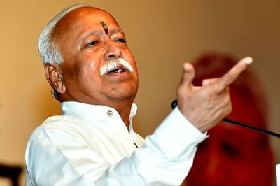As Mohan Bhagwat Initiates Major Pro-CAA Drive in Bhopal, MP Cong Leader Says Riots Follow RSS Chief