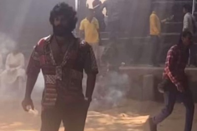 Watch: Marathi Actor Vishal Nikam Recreates Allu Arjun's Pushpa Look