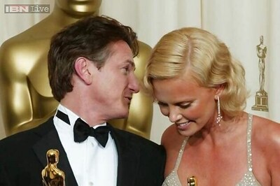 Sean Penn wants his relationship with Charlize Theron to work