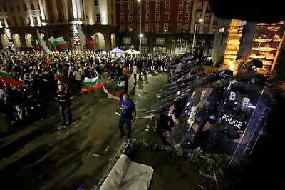 Bulgaria: Anti-government Protest Leads To Injuries, Arrests