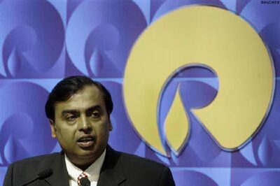 Mukesh Ambani wins war of tycoons with Anil
