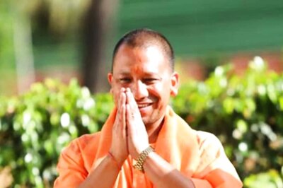 Yogi Changed 'UP Wala Bhaiyya' Jibe to 'Badge to Honour': Gujarat CM All Praise for His Counterpart
