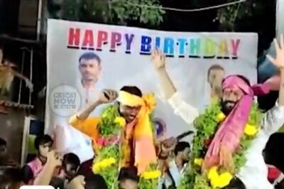 Crowd Celebrates Birthday with Swords and Knives with No Mask amid Covid-19 Lockdown in Hyderabad