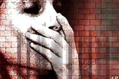Aspiring airhostess raped in Mumbai