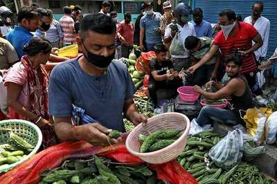 COVID-19: Bengal Ration Shops to Draw Circles at 1 Metre Gap for Customers to Stand