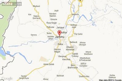 J&K: Pakistan fires at 10 BSF posts, 2 BSF soldiers injured