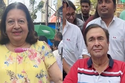 Randhir Kapoor With Wife Babita Spotted At Lalbagucha Raja For Ganpati Darshan; Watch