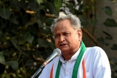 Rahul Gandhi Should Take Over Cong Reins, Punjab Loss Due to Infighting: Ashok Gehlot Ahead of CWC Meet