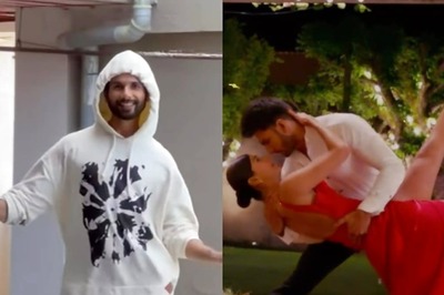 Shahid Kapoor, Vaani Celebrate Shake A Leg On International Dance Day; Watch