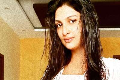 Faced With Financial Constraints, Divya Sridhar Forced To Work During Pregnancy