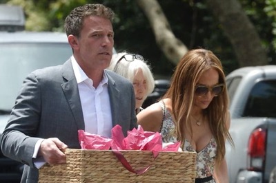 Jennifer Lopez And Ben Affleck Are Still Hanging Out Amid Divorce Rumours: Report