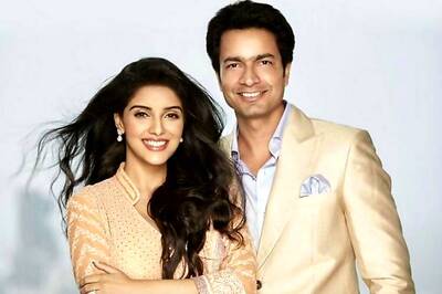 Asin to tie the knot with beau Rahul Sharma on November 26