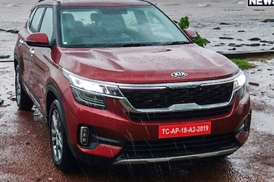 Kia Seltos Mid-Spec Diesel Automatic, Carnival Premium 7-Seater Base Variants Dropped