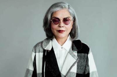 Zeenat Aman Urges Women To Take Control Of Their Finances: 'Became Self-Reliant At 17, Pulled My Weight...'