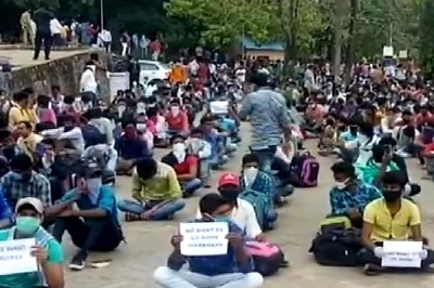 Hundreds of Migrant Workers Throng Mangaluru Railway Station, Demand to be Sent Back Home Immediately