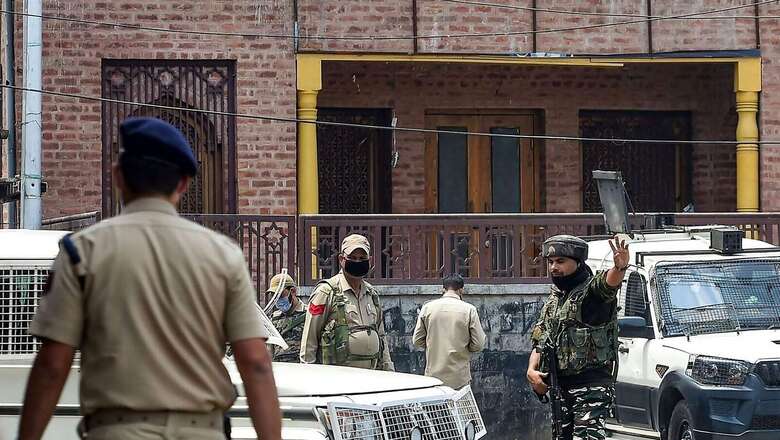 Two Hizbul Mujahideen Militants Killed in an Encounter in Kashmir's Pulwama