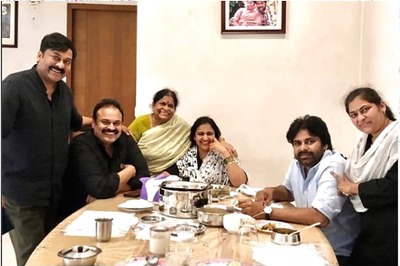 Chiranjeevi's Pic with Siblings Pawan Kalyan and Naga Babu Goes Viral on Social Media
