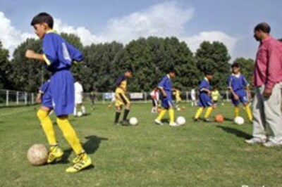 Restive Kashmir revives sports links