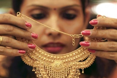 Should You Buy Gold This Festive Season?