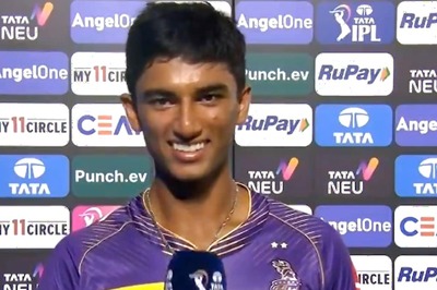 WATCH: KKR's Angkrish Raghuvanshi's Hilarious Interaction During the Mid-innings Break After a Fiery Fifty on Debut