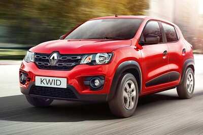 Renault Kwid Easy-R AMT: Can It Beat the Maruti Suzuki Alto K10?