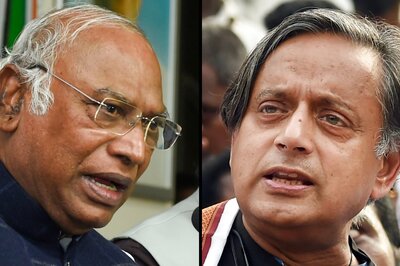 Kharge vs Tharoor in Cong Prez Race; Stage Set to Elect Non-Gandhi Party Chief After 2 Decades | A Lowdown