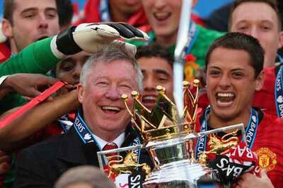 Ferguson bows out a winner at emotional Old Trafford