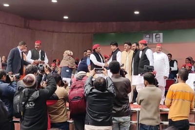 Once 'Hanuman' to His 'Ram' Yogi Adityanath, Sunil Singh Now Compares CM to Ravan; Joins SP