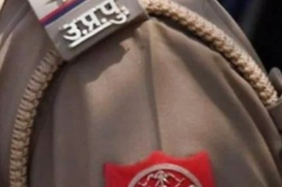 Woman Alleges Moral Policing, Extortion by Bengaluru Cop for Sitting at Lake without 'Permission'