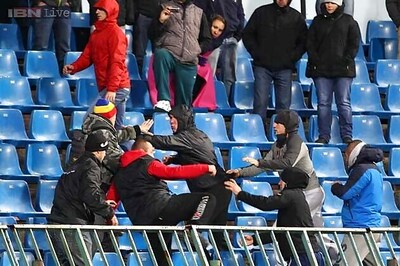 Europa League: Feyenoord fans arrested over violence before Roma match