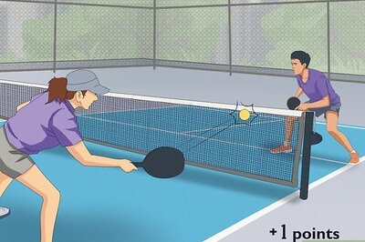 How to Keep Score in Pickleball for Singles & Doubles Games