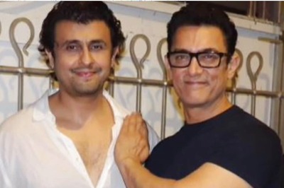 Aamir Khan Attends Sonu Nigam's Big Bash to Celebrate Singer's Padma Shri Win
