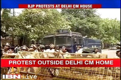 BJP activists protest outside Arvind Kejriwal's residence on procurement of snooping devices