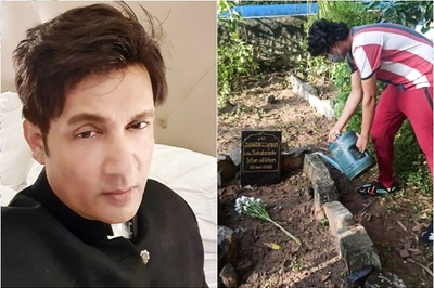 Shekhar Suman Feels Irrfan Khan's Grave is 'Unkempt', Suggests Marble Covering