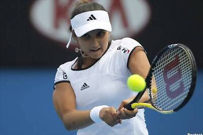 Sania returns to court with a win in Birmingham