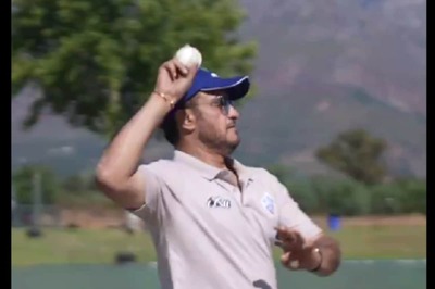 ‘Nostalgia Pro Max’: Bowler Sourav Ganguly Takes on Batter Jacques Kallis in the Nets