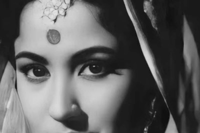 How Meena Kumari Became The 'Tragedy Queen Of Bollywood'