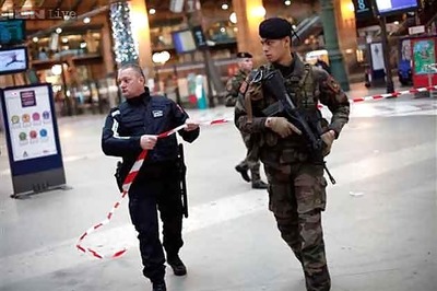 France mobilises 10,000 troops at home after Paris shootings