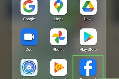 How To Update Your Family on Facebook: Mobile & Web