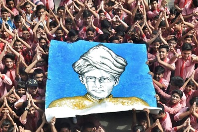 Congress Hails Sarvepalli Radhakrishnan on Birth Anniversary