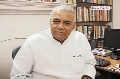2G scam: Sinha writes 3rd letter to PM, asks him to appear before JPC