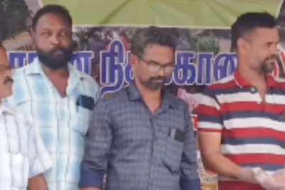 Young Volunteers In Thuckalay Set Up Tea Stall To Support Wayanad Landslide Victims